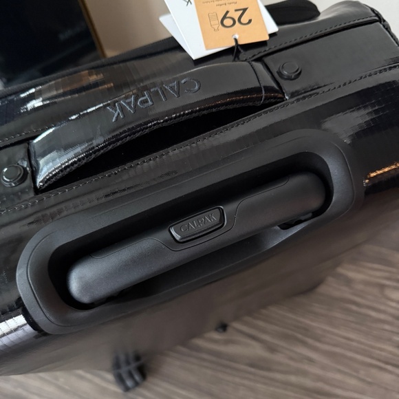 Terra 35L Soft-Sided Carry-On Luggage in Obsidian NWT - Picture 5 of 8